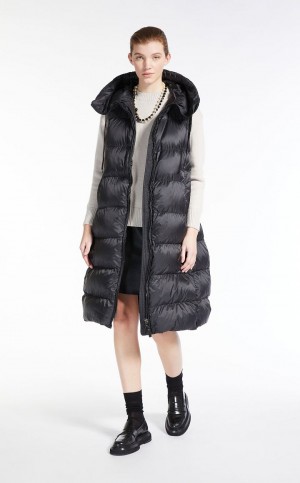 Max Mara Long Gilet In Strand-resistant Canvas Padded Sort | MMR593977